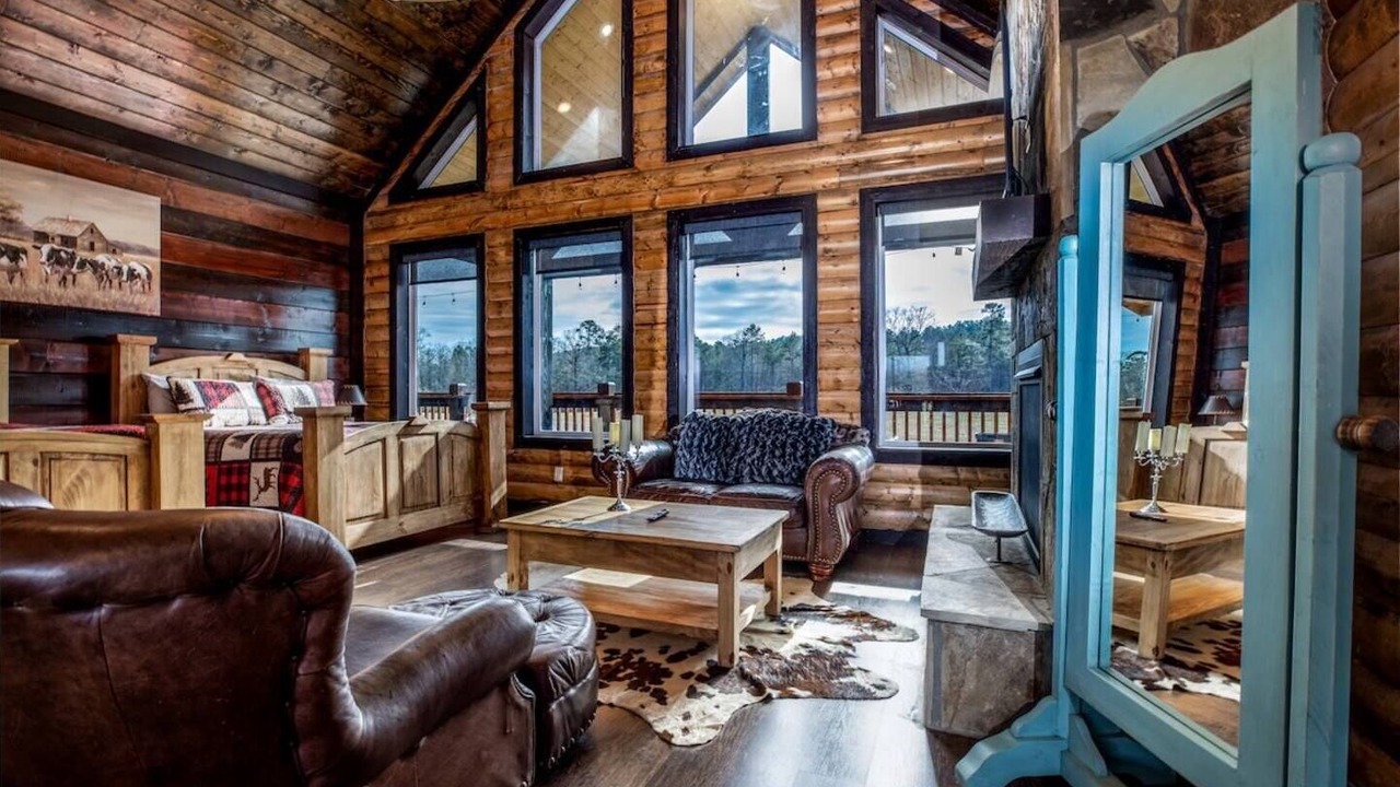 Photo of Livingroom in Broken Bow