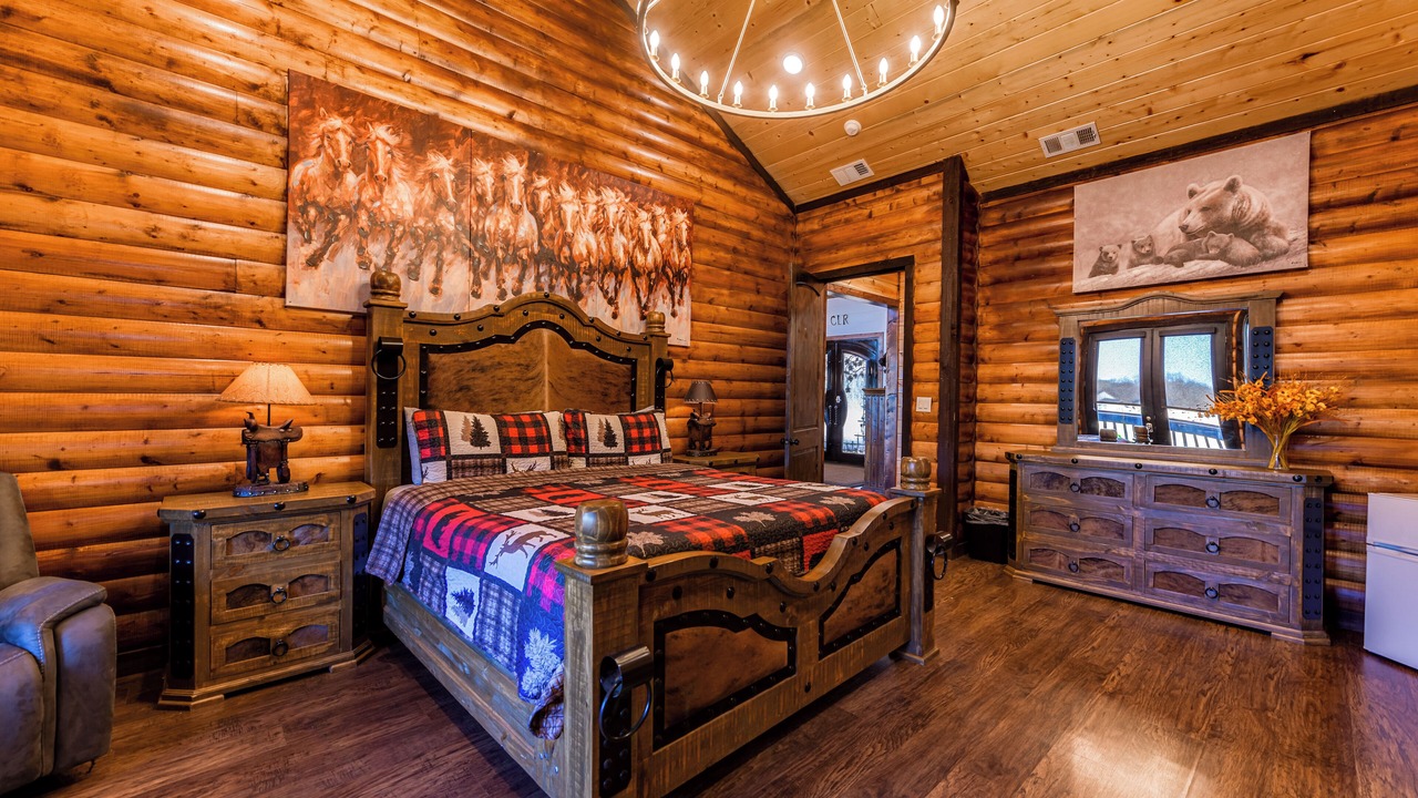 Photo of Bedroom in Broken Bow