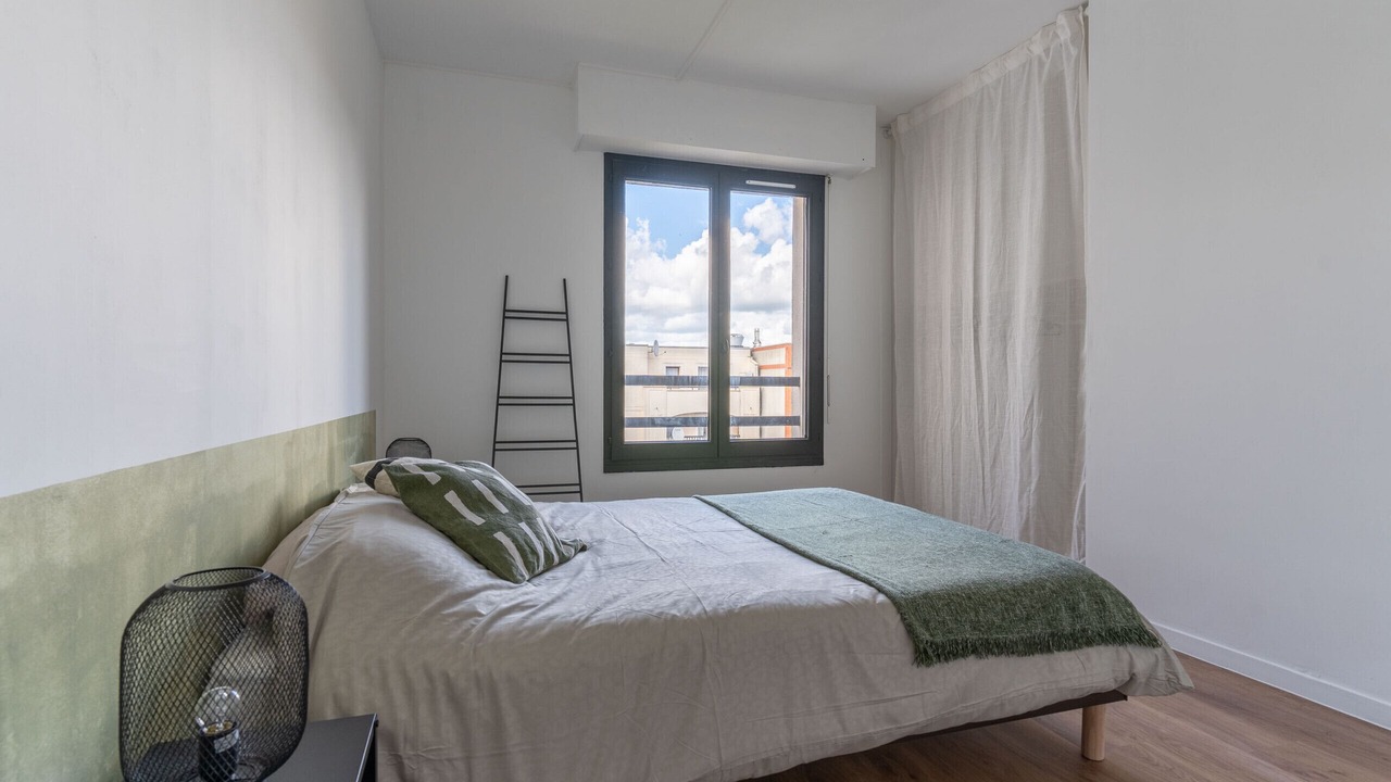 Photo of Bedroom in Cergy