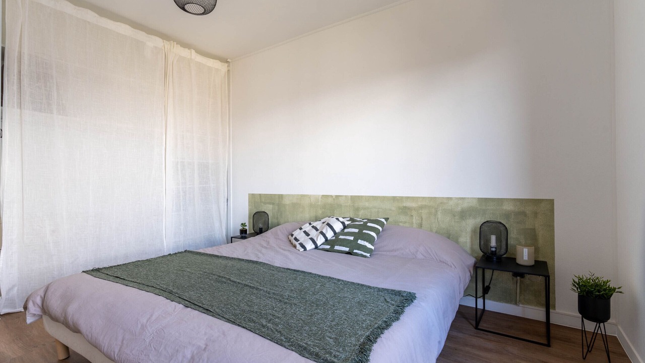 Photo of Bedroom in Cergy