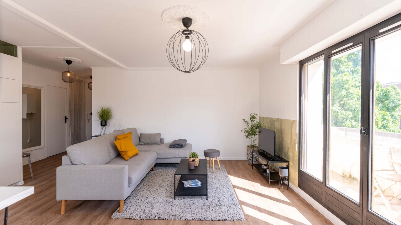 Photo of Livingroom in Cergy