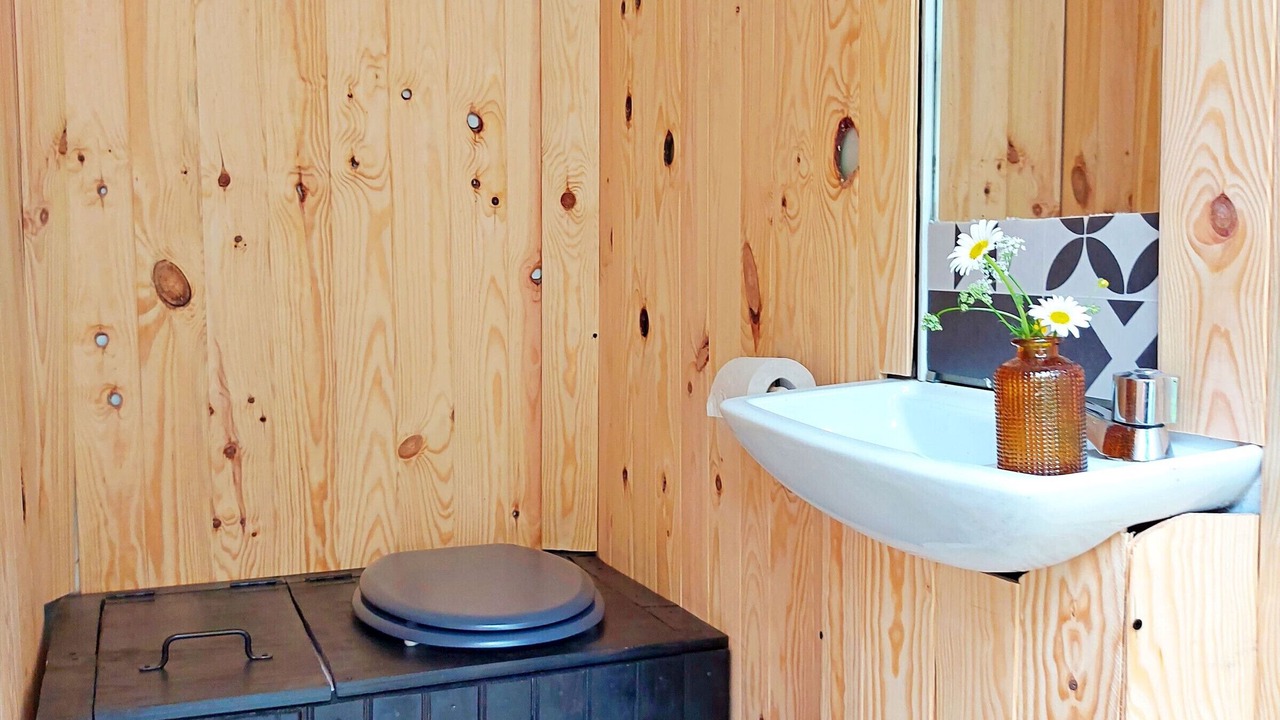 Photo of Bathroom in Montenay
