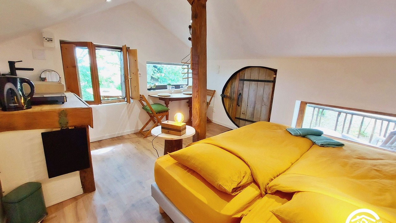 Photo of Bedroom in Montenay