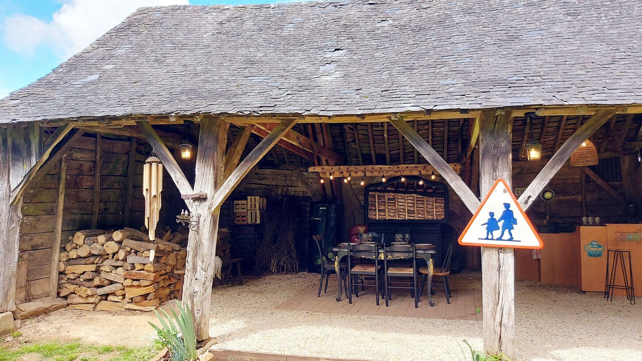 Photo of Outdoor in Montenay