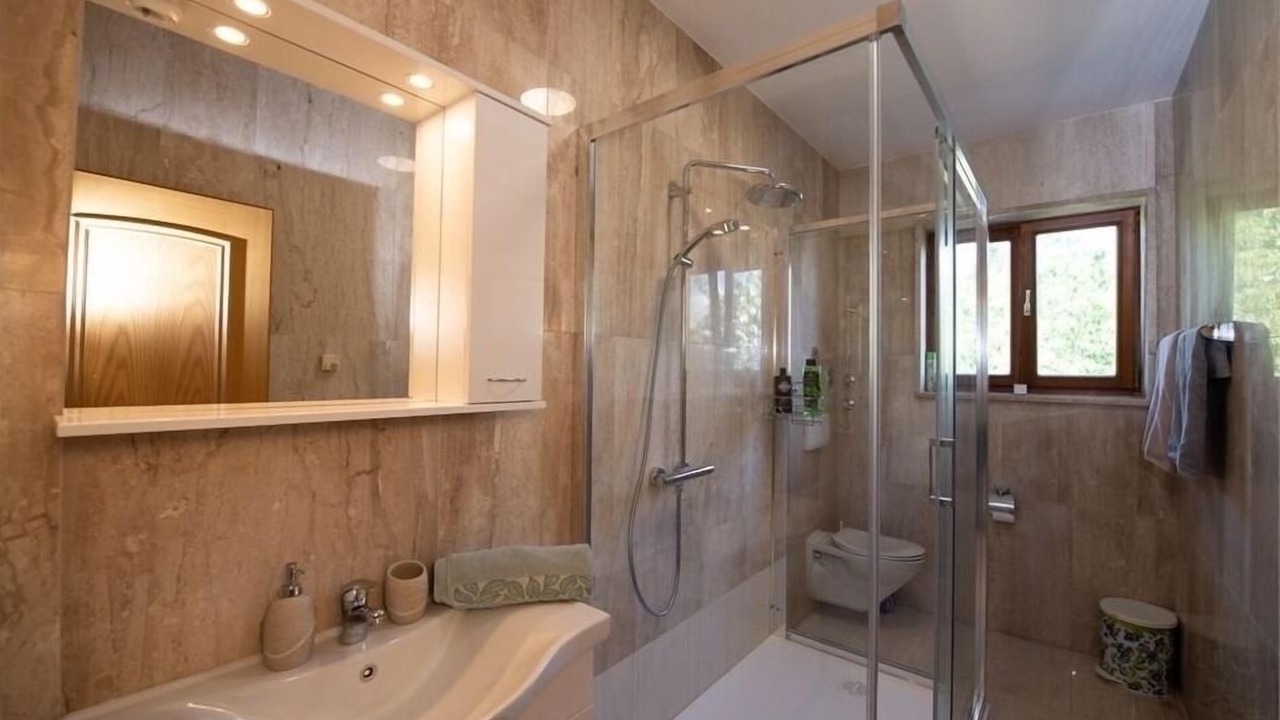 Photo of Bathroom in Bregi