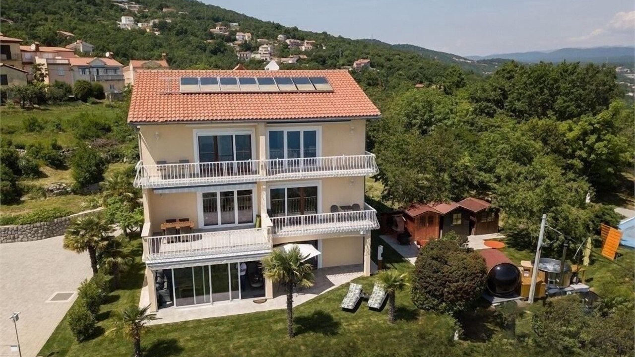 Photo of Outdoor in Bregi