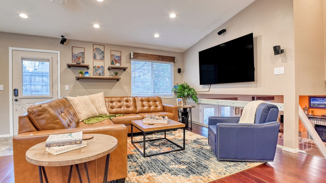 Photo of Livingroom in Southwest Colorado Springs