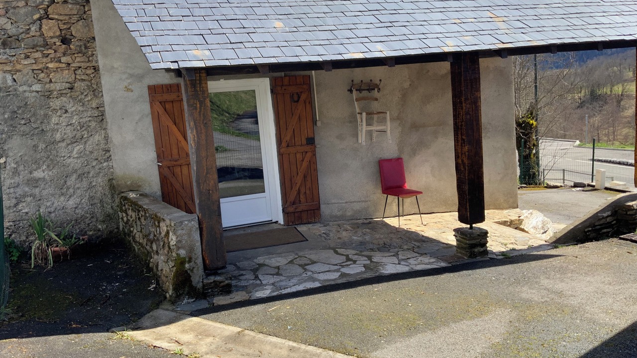Photo of Outdoor in Poubeau