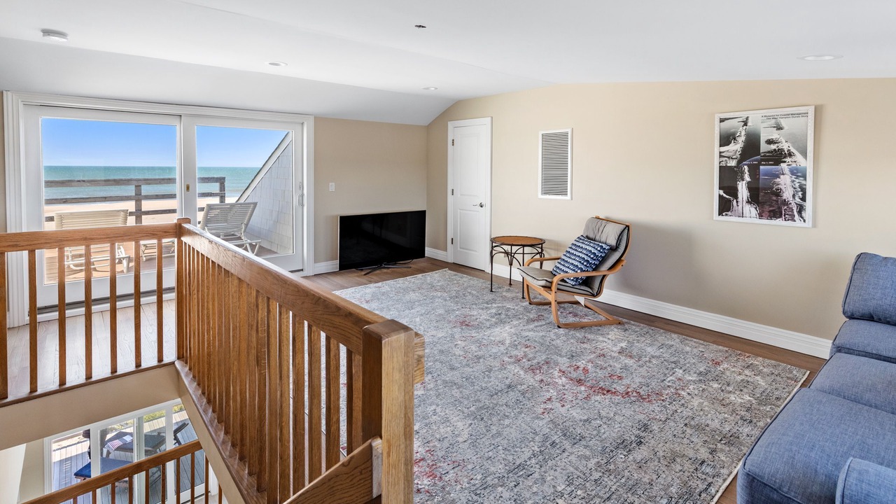 Photo of Livingroom in West Hampton Dunes