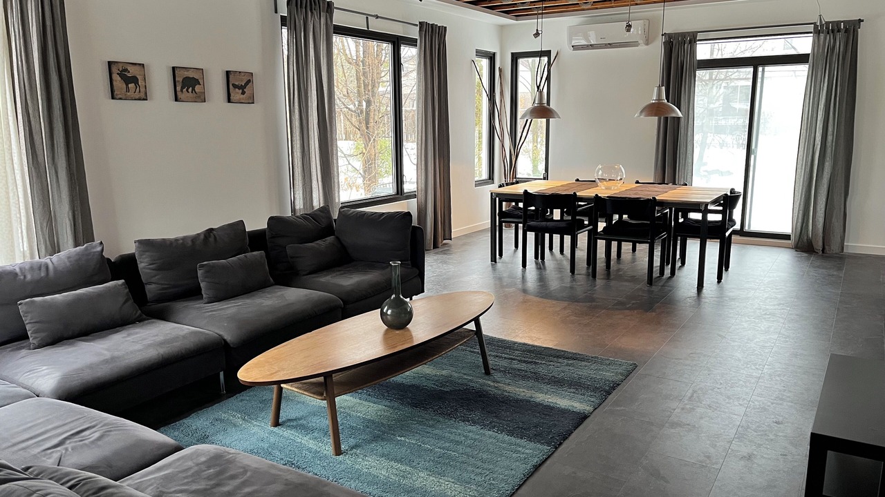 Photo of Livingroom in Laval