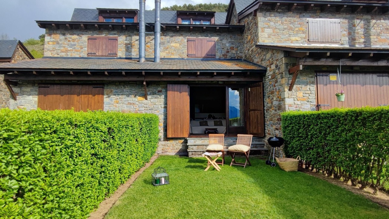 Photo of Patio Balcony in Alp