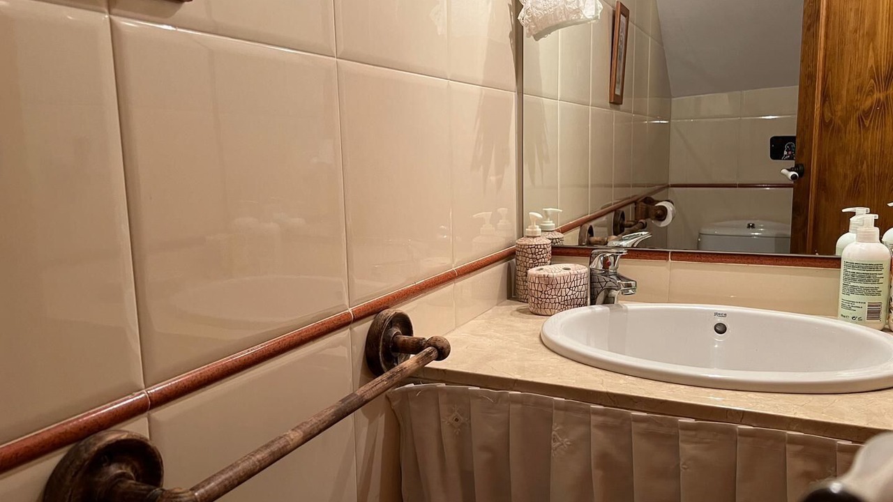 Photo of Bathroom in Llivia
