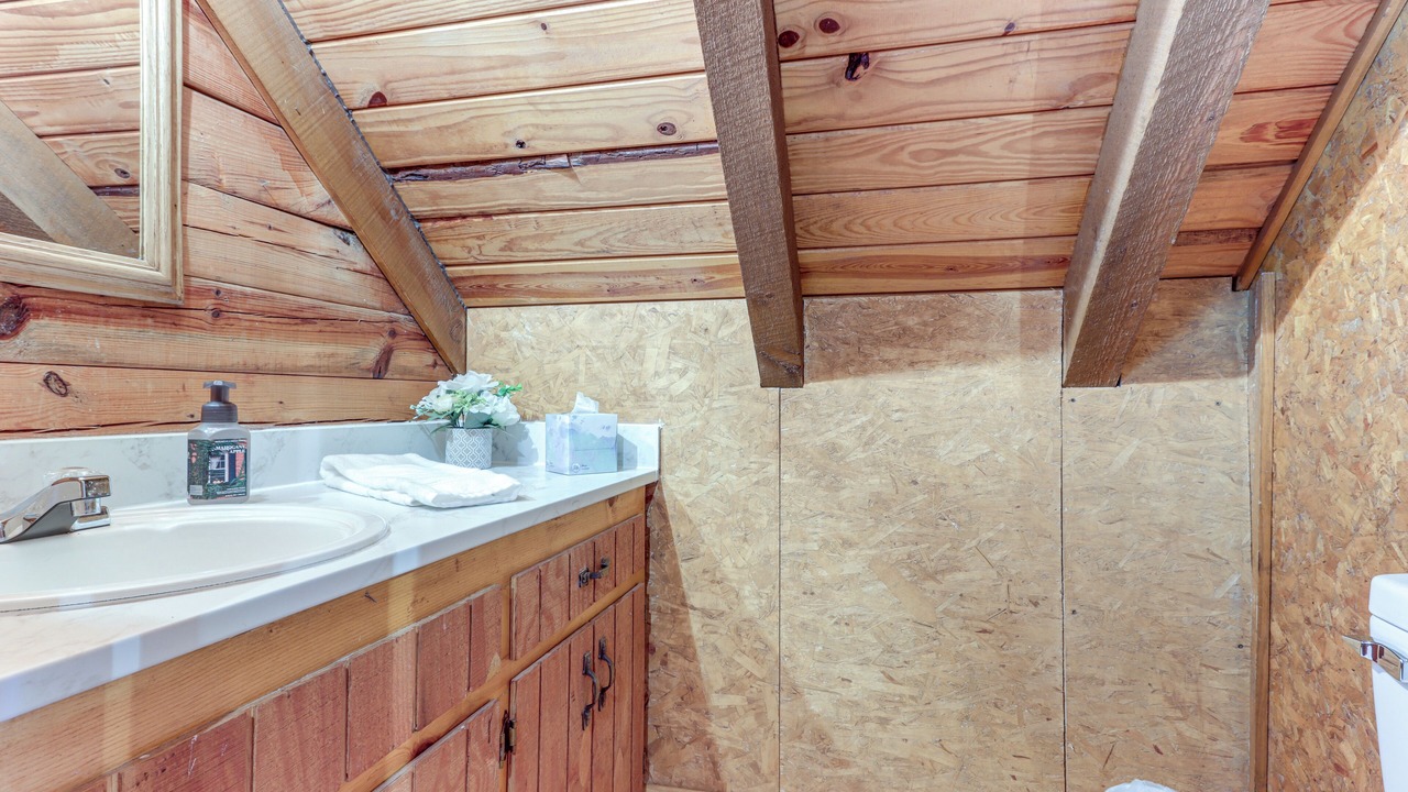 Photo of Bathroom in Fairland