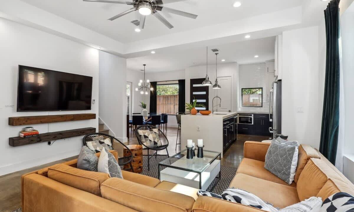 Photo of Bedroom in Govalle