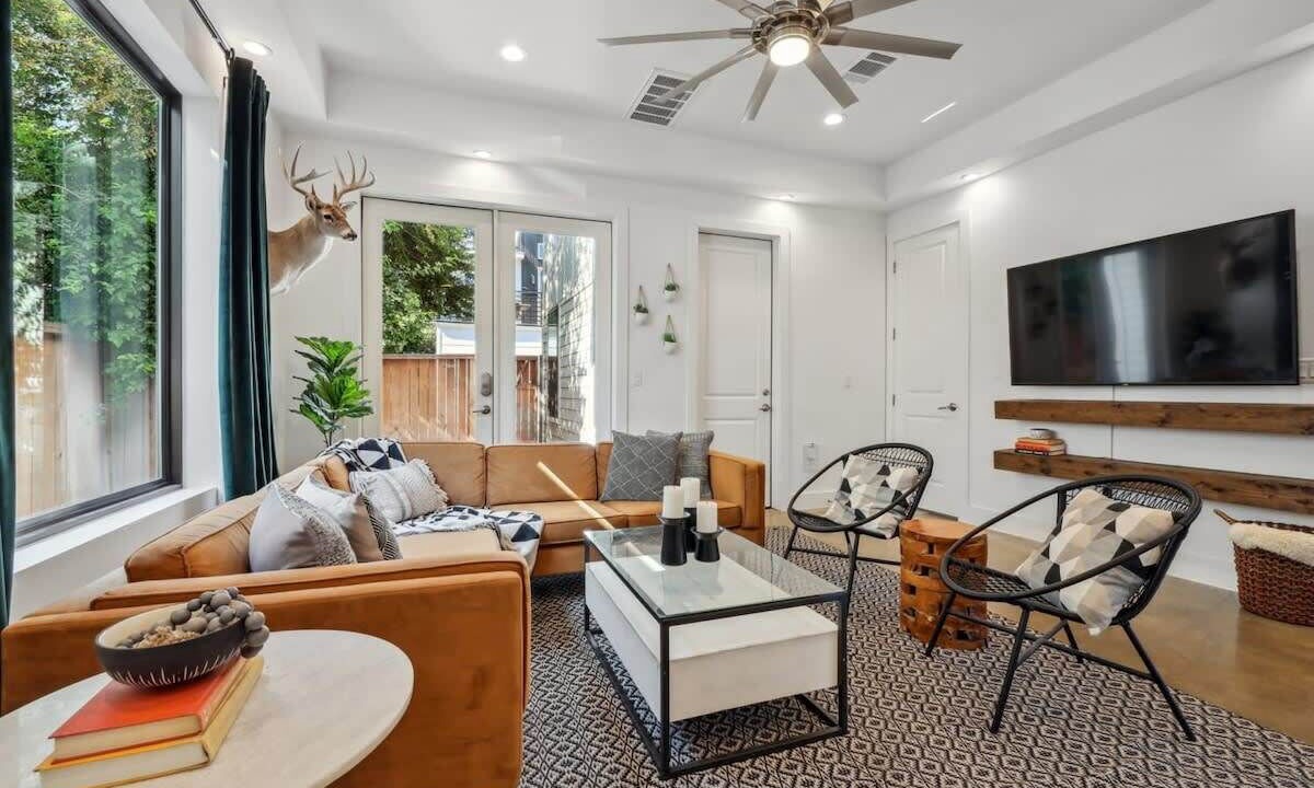 Photo of Bedroom in Govalle