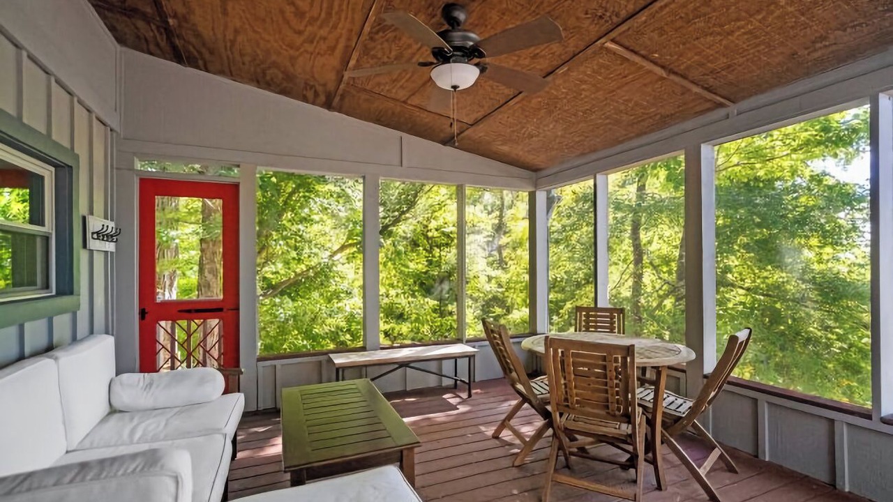Photo of Outdoor in Clarksville