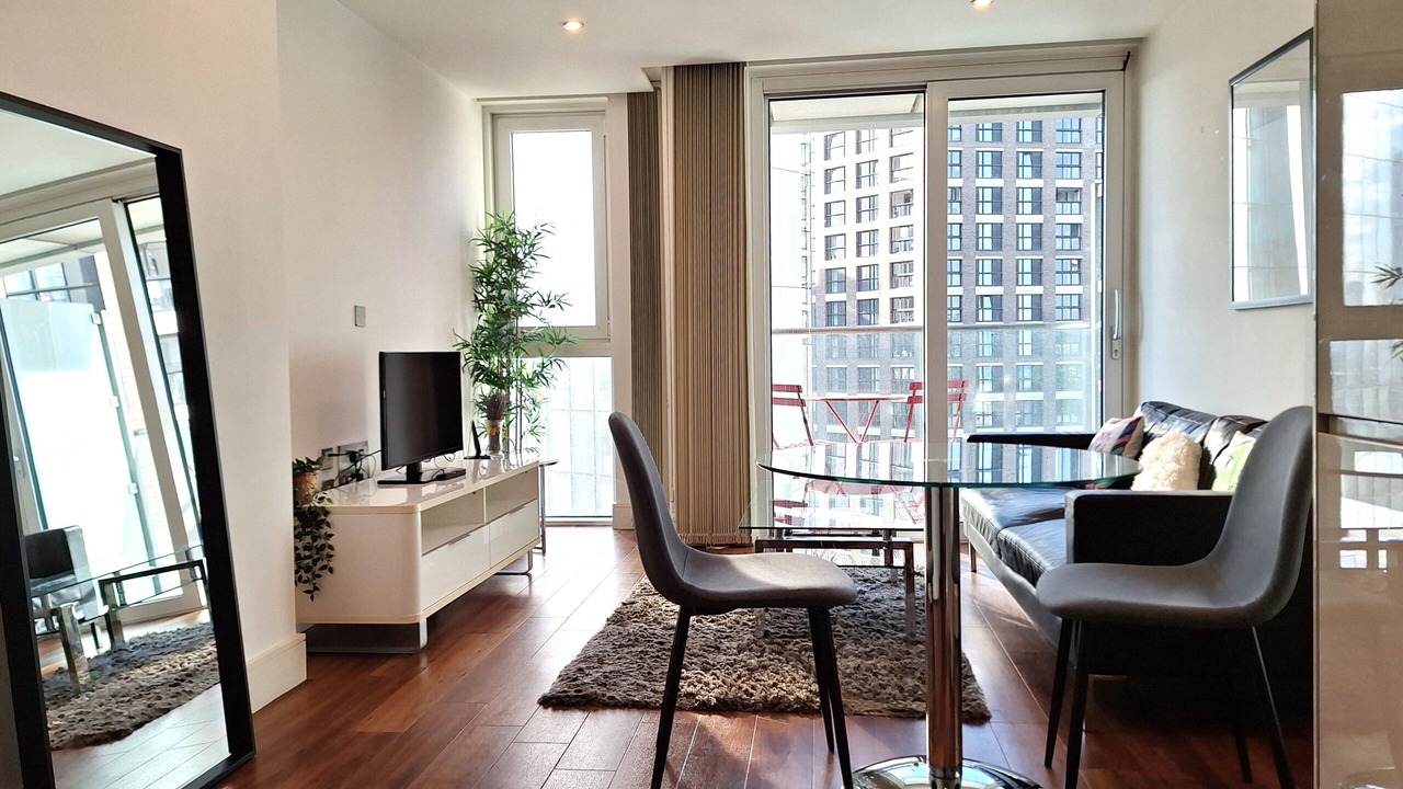 Photo of Livingroom in Portsoken