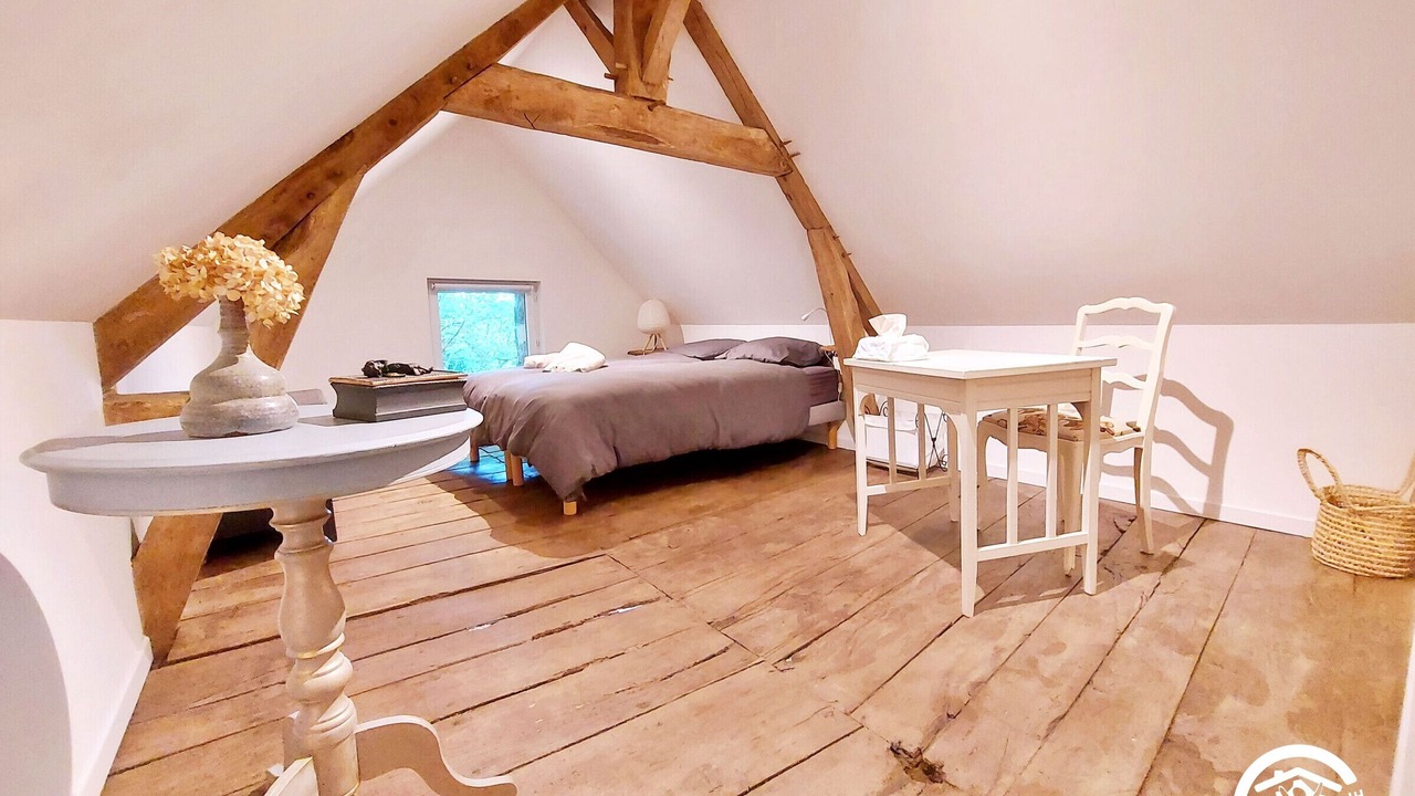 Photo of Bedroom in Montenay