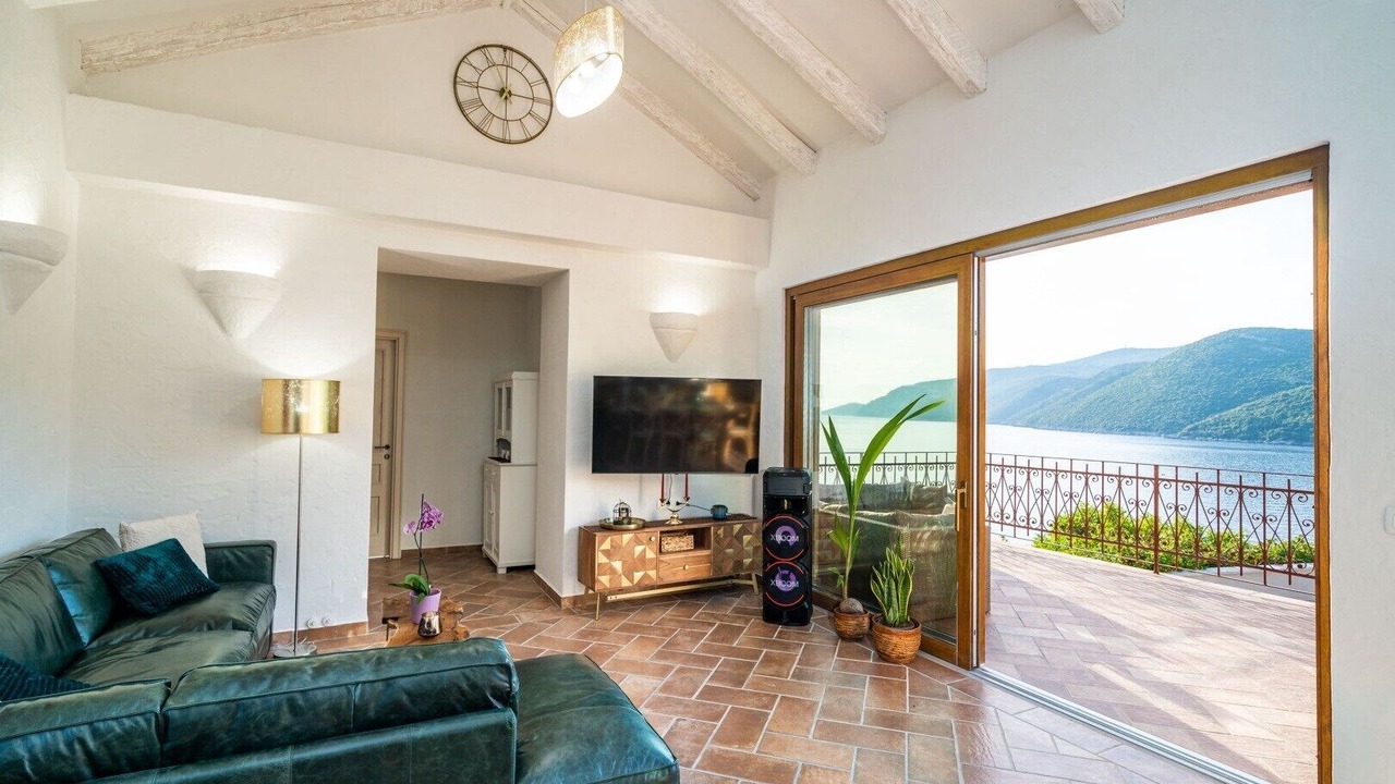 Photo of Outdoor in Molunat