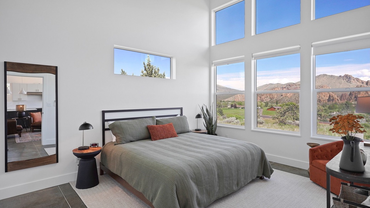 Photo of Bedroom in Terrebonne