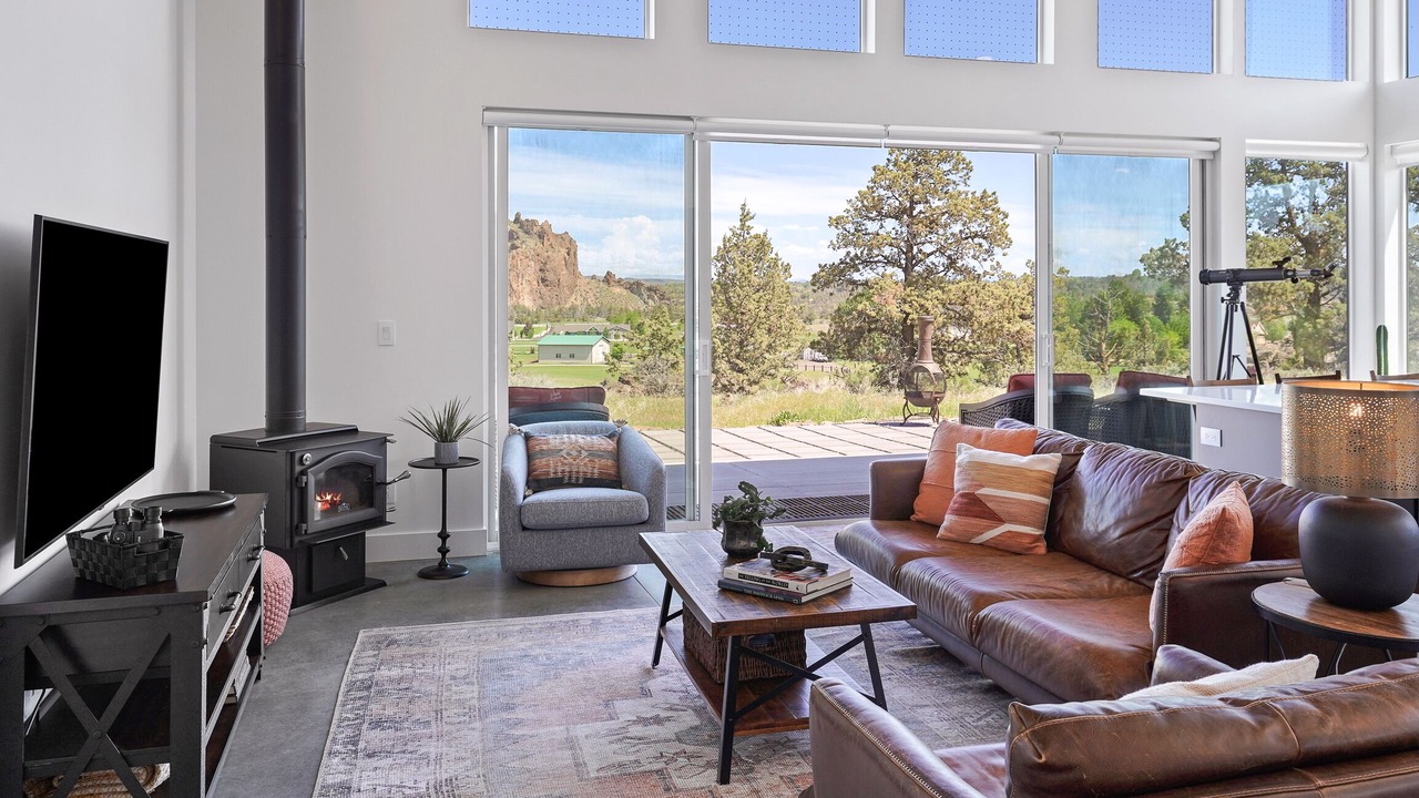 Photo of Livingroom in Terrebonne