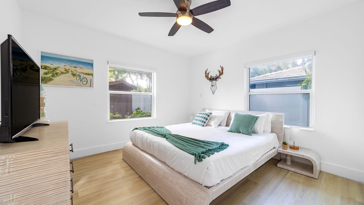 Photo of Bedroom in Coral Ridge