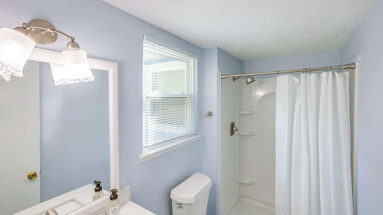 Photo of Bathroom in Collegedale