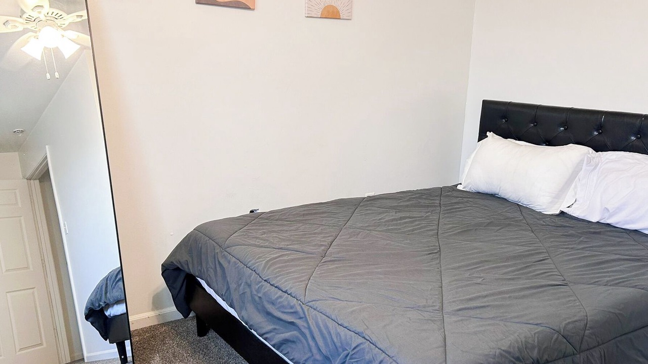 Photo of Bedroom in Macomb