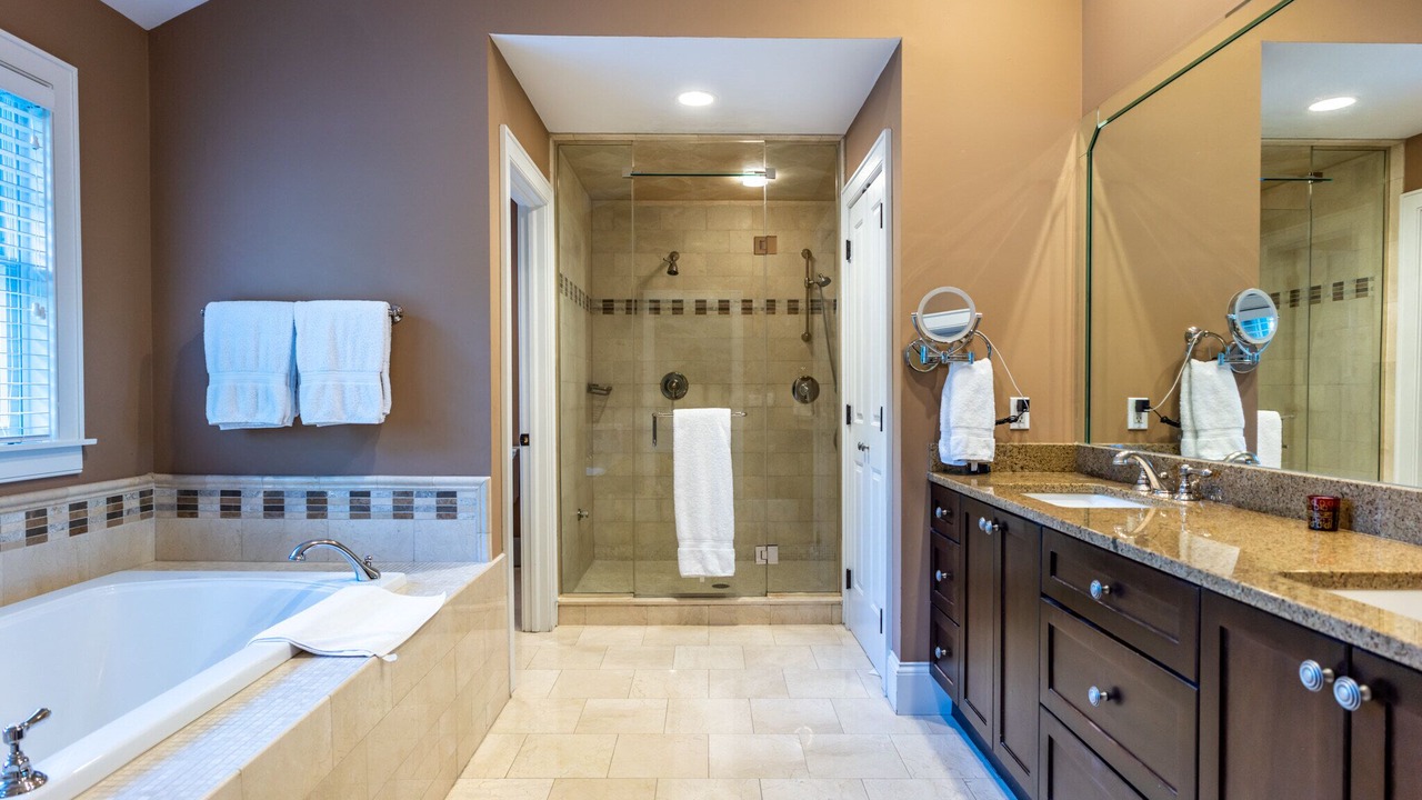 Photo of Bathroom in Wainscott Woods