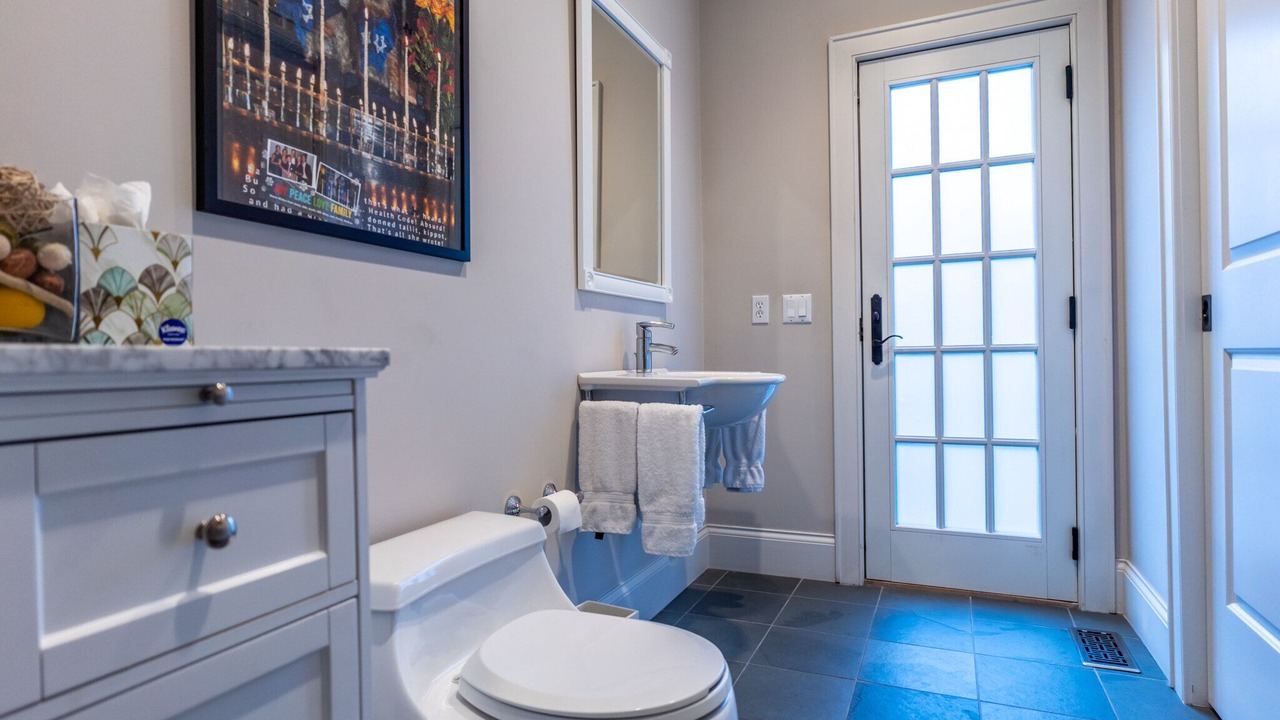 Photo of Bathroom in Wainscott Woods