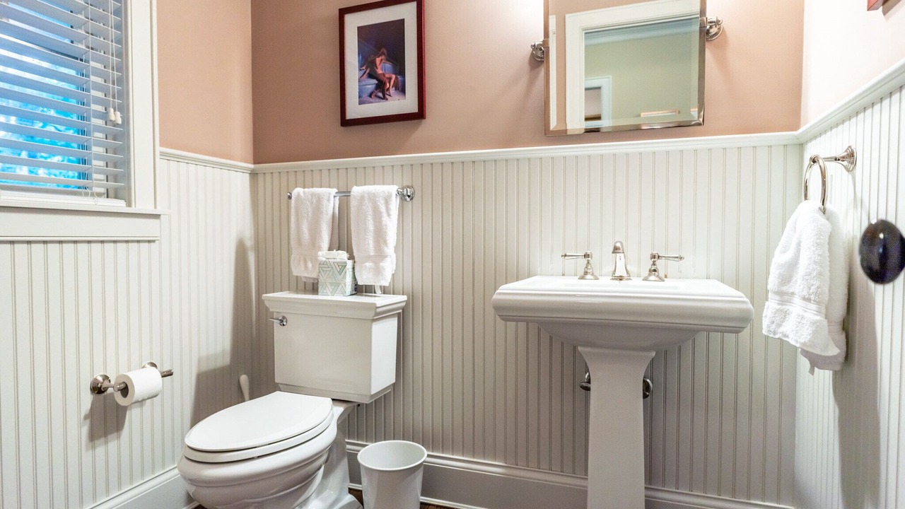 Photo of Bathroom in Wainscott Woods