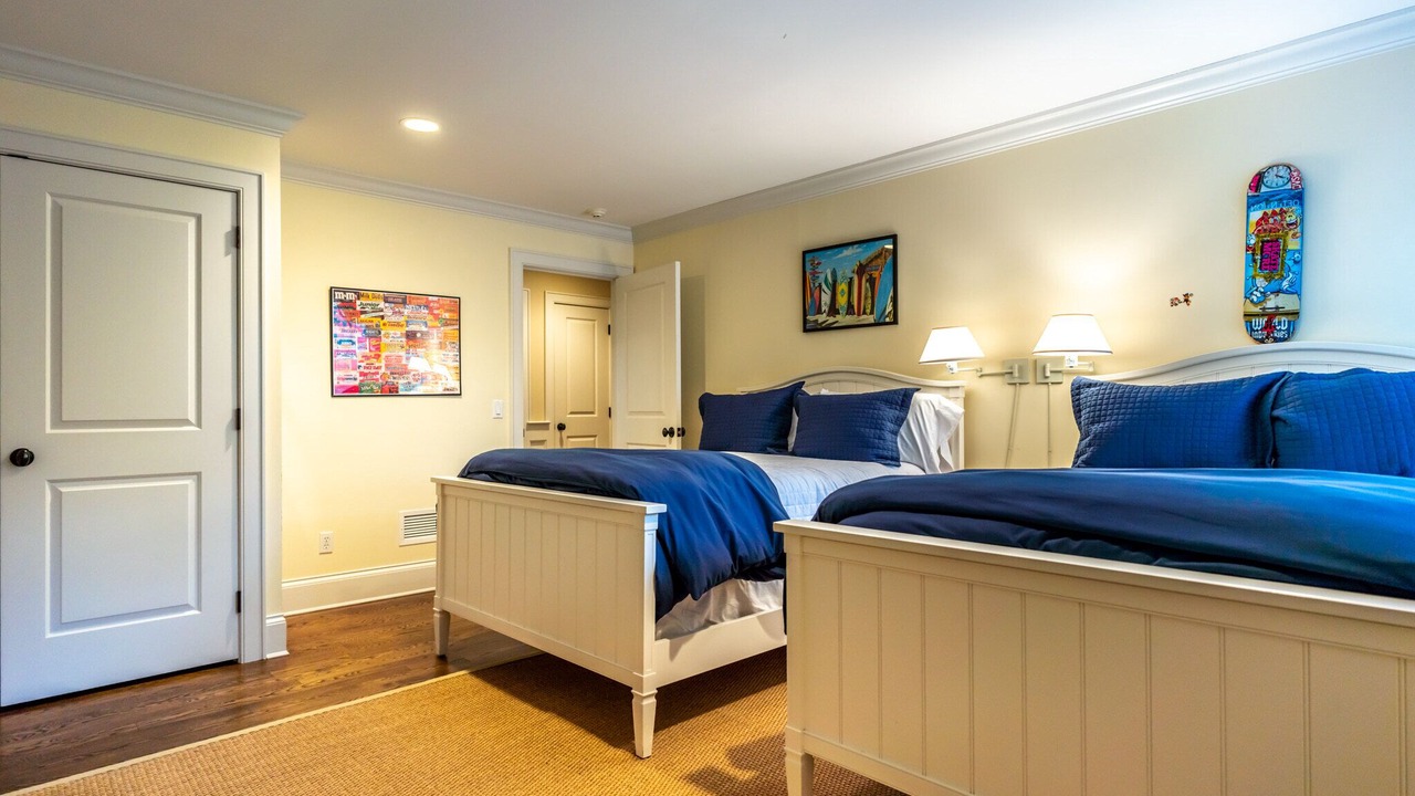 Photo of Bedroom in Wainscott Woods