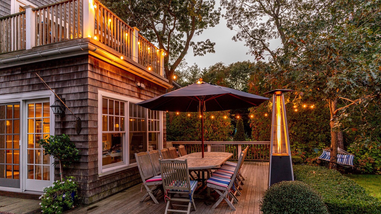 Photo of Outdoor in Wainscott Woods