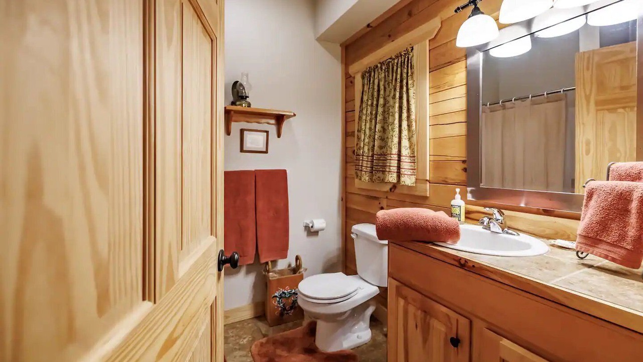 Photo of Bathroom in Winslow