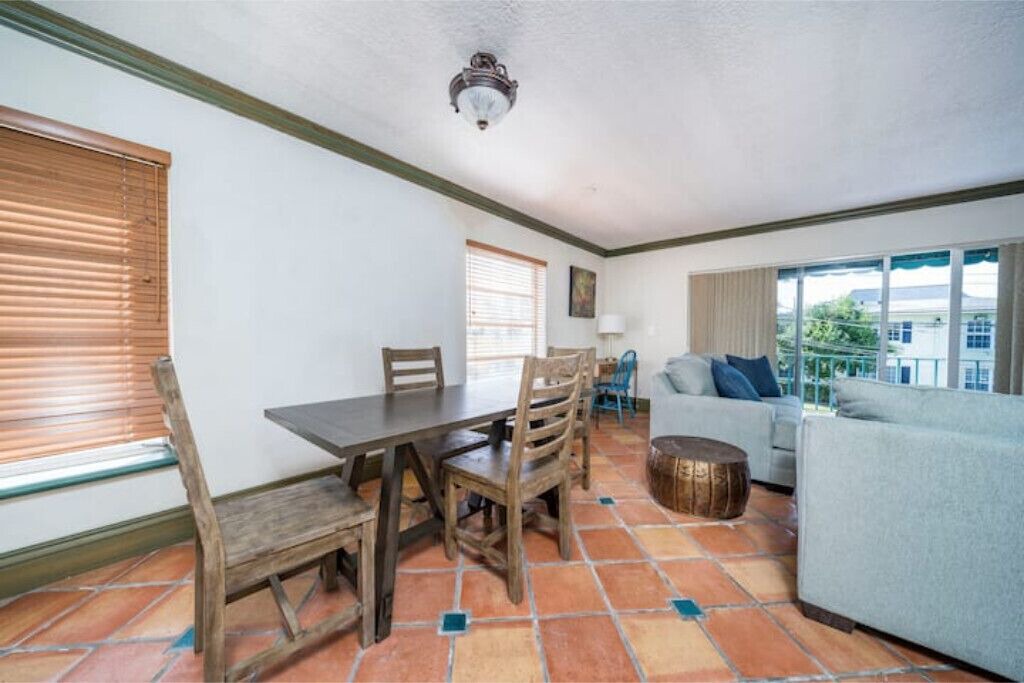 Photo of Others in Parrot Cove