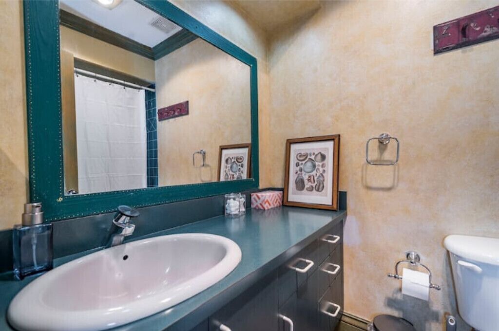 Photo of Bathroom in Parrot Cove