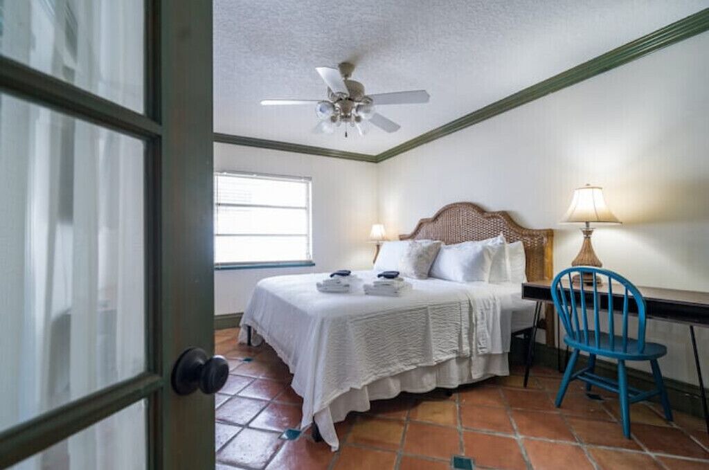 Photo of Bedroom in Parrot Cove