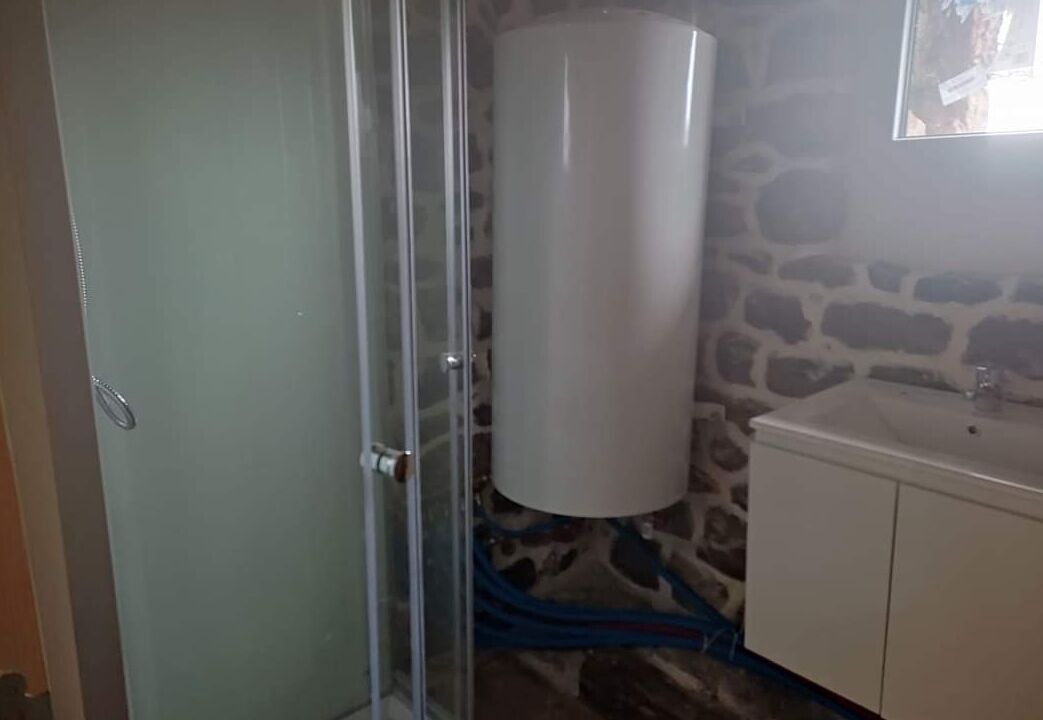 Photo of Bathroom in Mazan-l'Abbaye