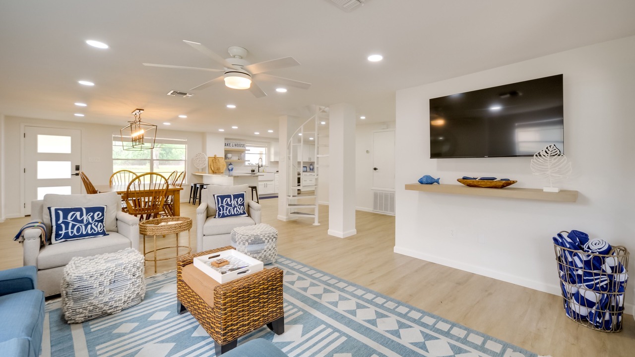Photo of Livingroom in Granite Shoals