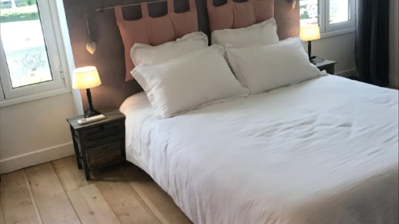 Photo of Bedroom in Saint-Cloud
