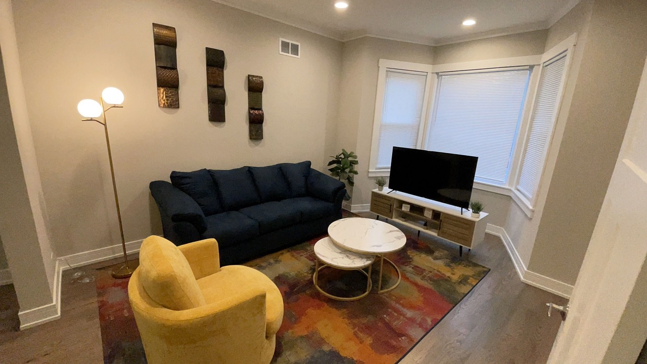 Photo of Livingroom in Oak Park