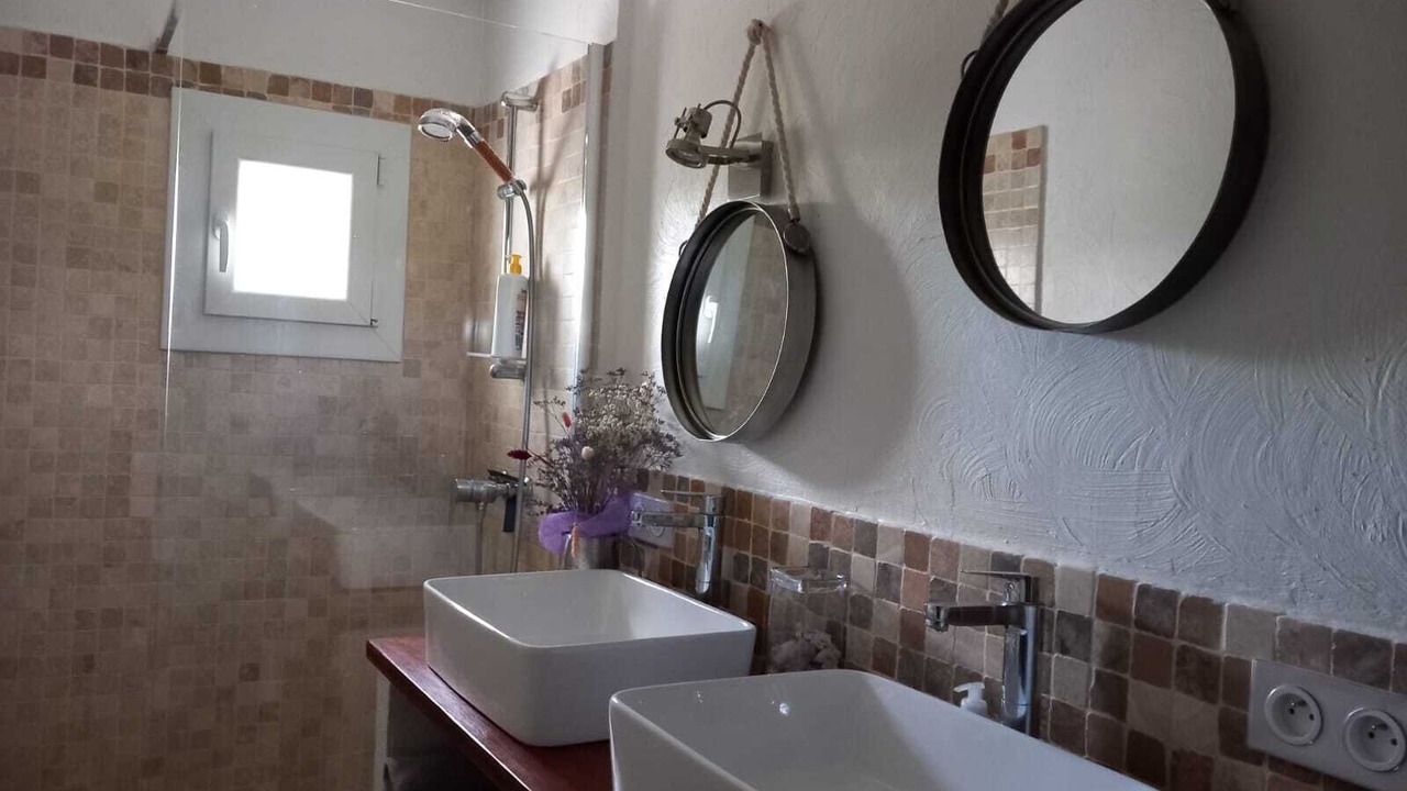 Photo of Bathroom in Volx