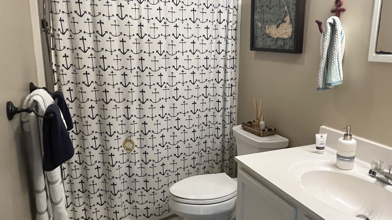 Photo of Bathroom in Surfside