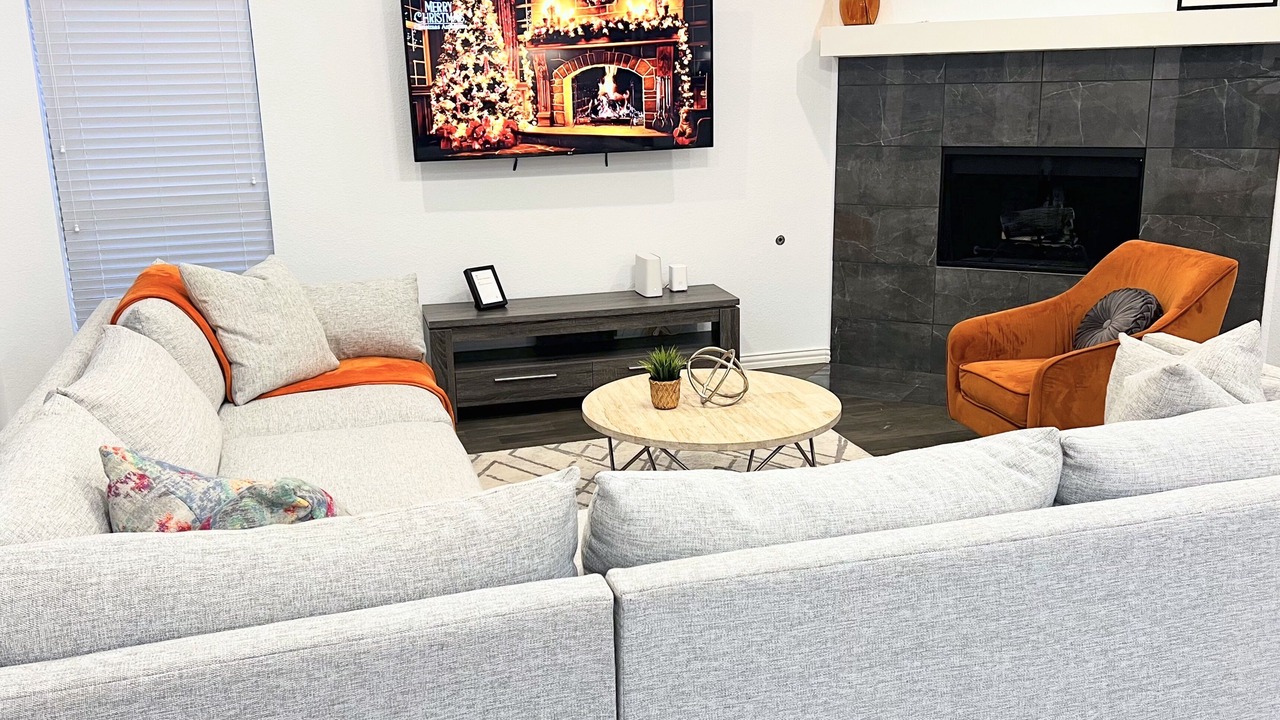 Photo of Livingroom in Weston