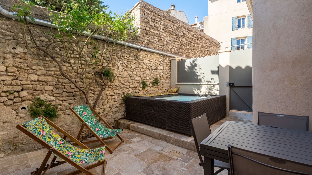 Photo of Outdoor in Lagnes
