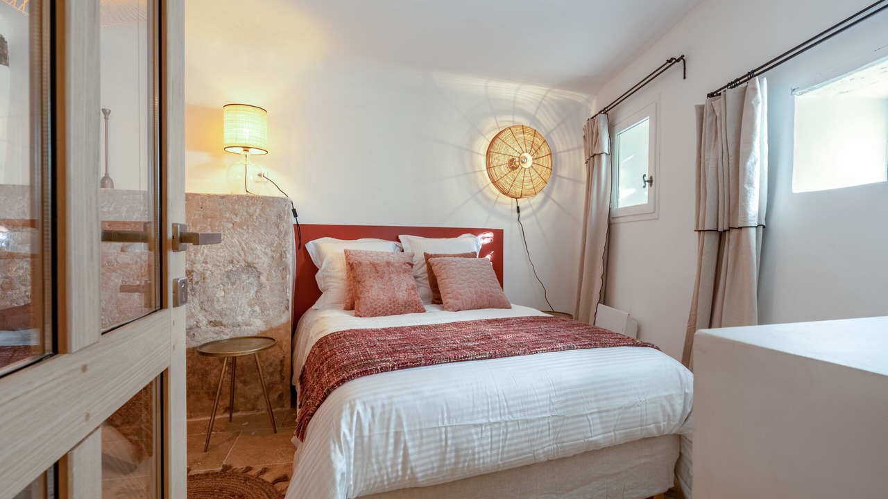 Photo of Bedroom in Lagnes