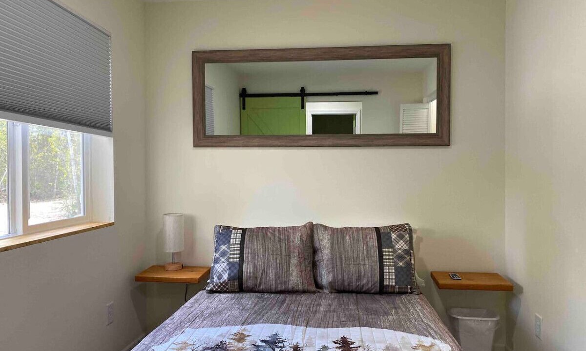 Photo of Bedroom in Talkeetna