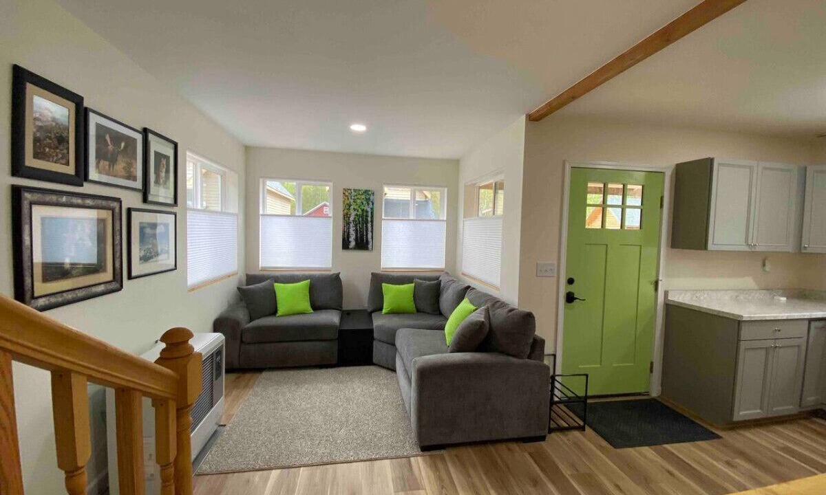 Photo of Livingroom in Talkeetna