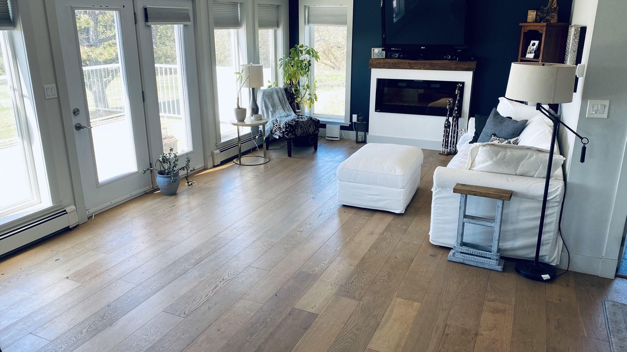 Photo of Livingroom in Charlotte's Shore