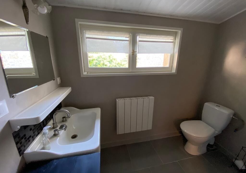 Photo of Bathroom in Montgesty